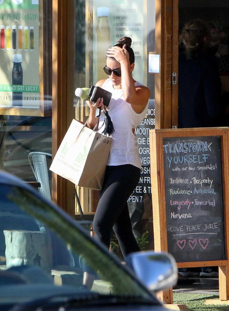 Lea Michele Stops for a Juice in Los Angeles 03/16/2017-1