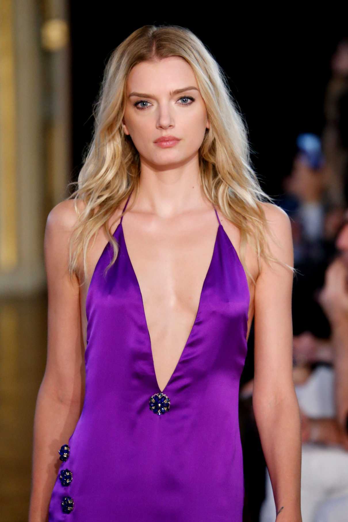 Lily Donaldson at the Redemption Show During the Paris Fashion Week 03/03/2017-5