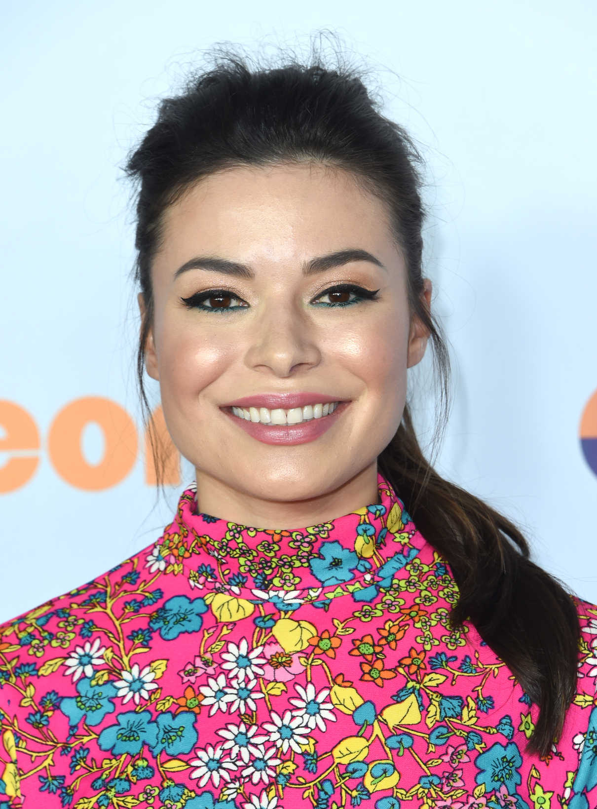 Miranda Cosgrove at the 2017 Nickelodeon Kids' Choice Awards in Los Angeles 03/11/2017-5