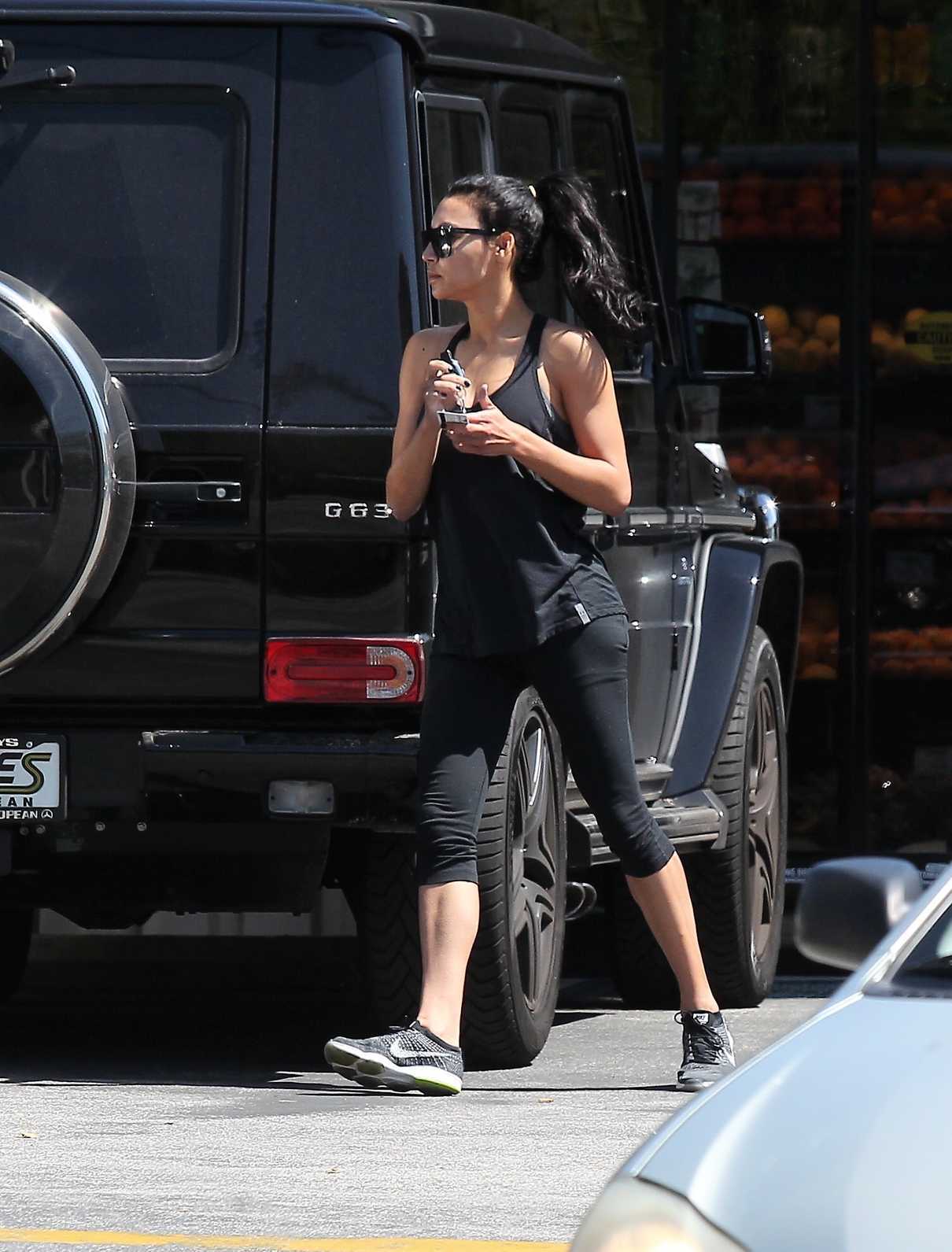 Naya Rivera Goes a Grocery Shopping Out in Los Feliz 03/24/2017-2