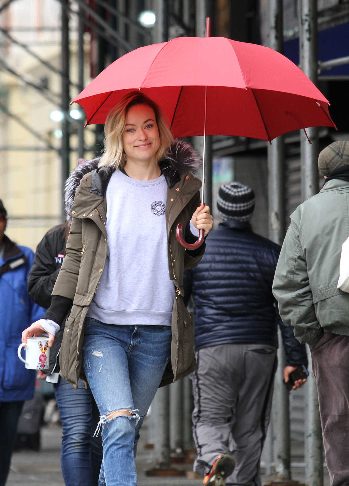 Olivia Wilde on the Set of the Life Itself in Uptown Manhattan 03/24/2017-4