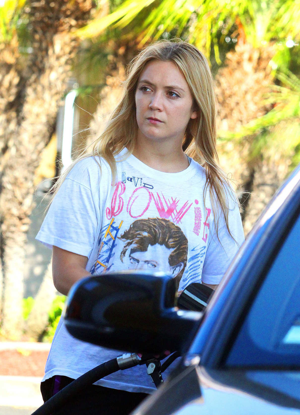 Billie Lourd Was Seen at the Gas Station in Los Angeles 04/10/2017-5