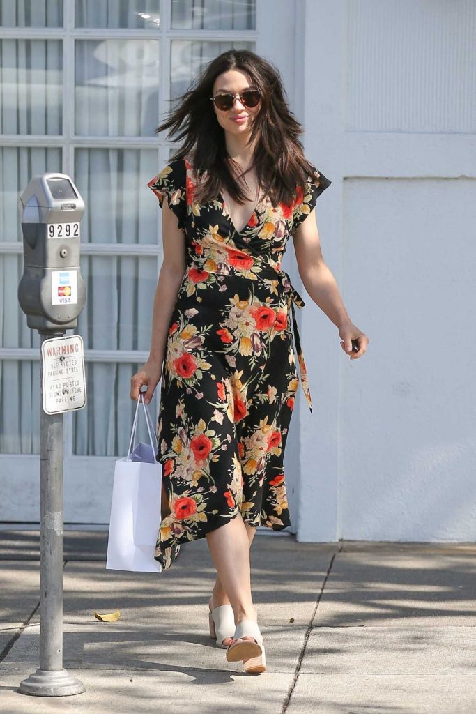 Crystal Reed Was Seen Out in LA 04/12/2017-1