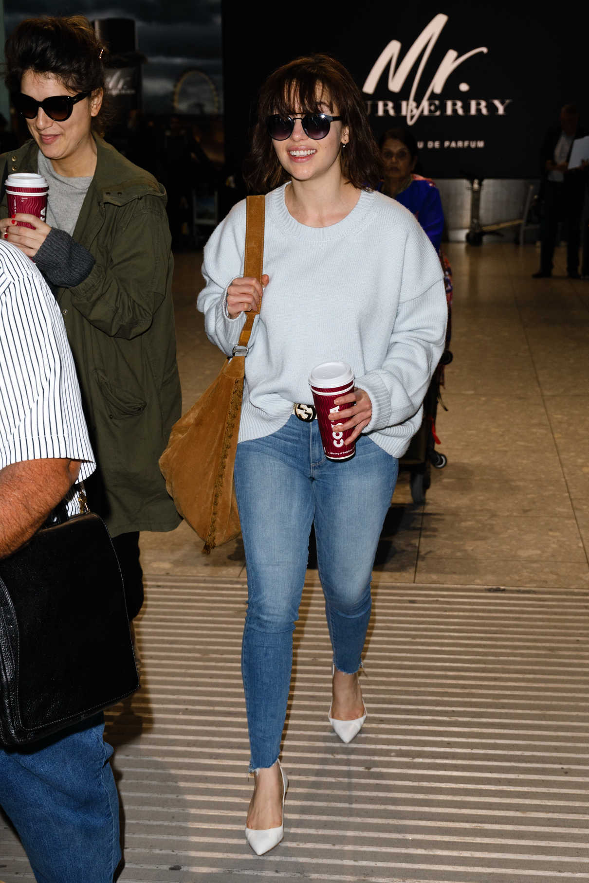 Emilia Clarke Arrives at Heathrow Airport in London 04/20/2017-2