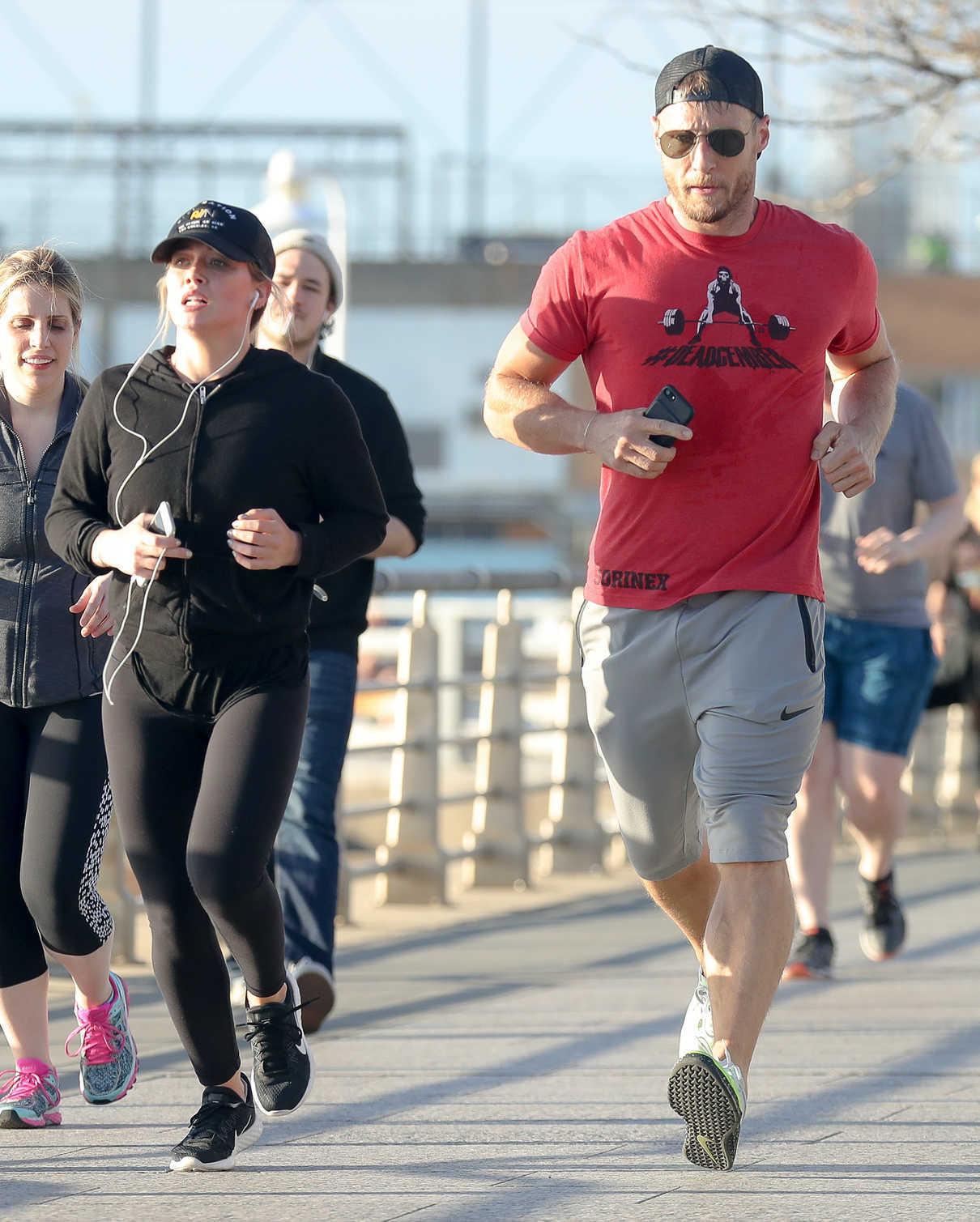 Hilary Duff Spends the Afternoon Exercising on the Hudson River in New York City 04/17/2017-5