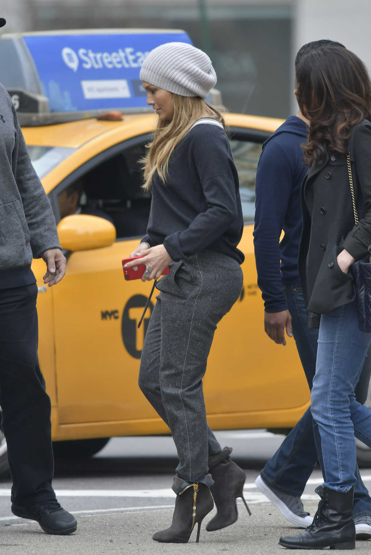 Jennifer Lopez Was Seen Out in New York 04/22/2017-4