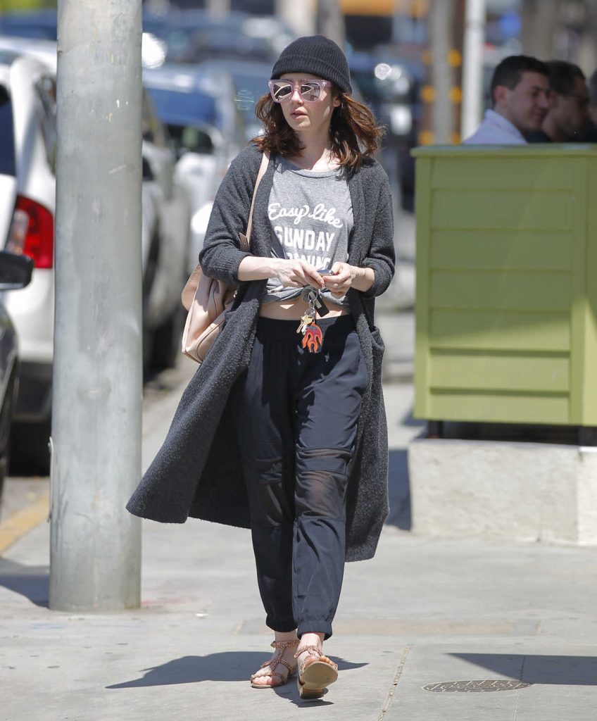 Lily Collins Was Seen Out in LA 04/02/2017-1