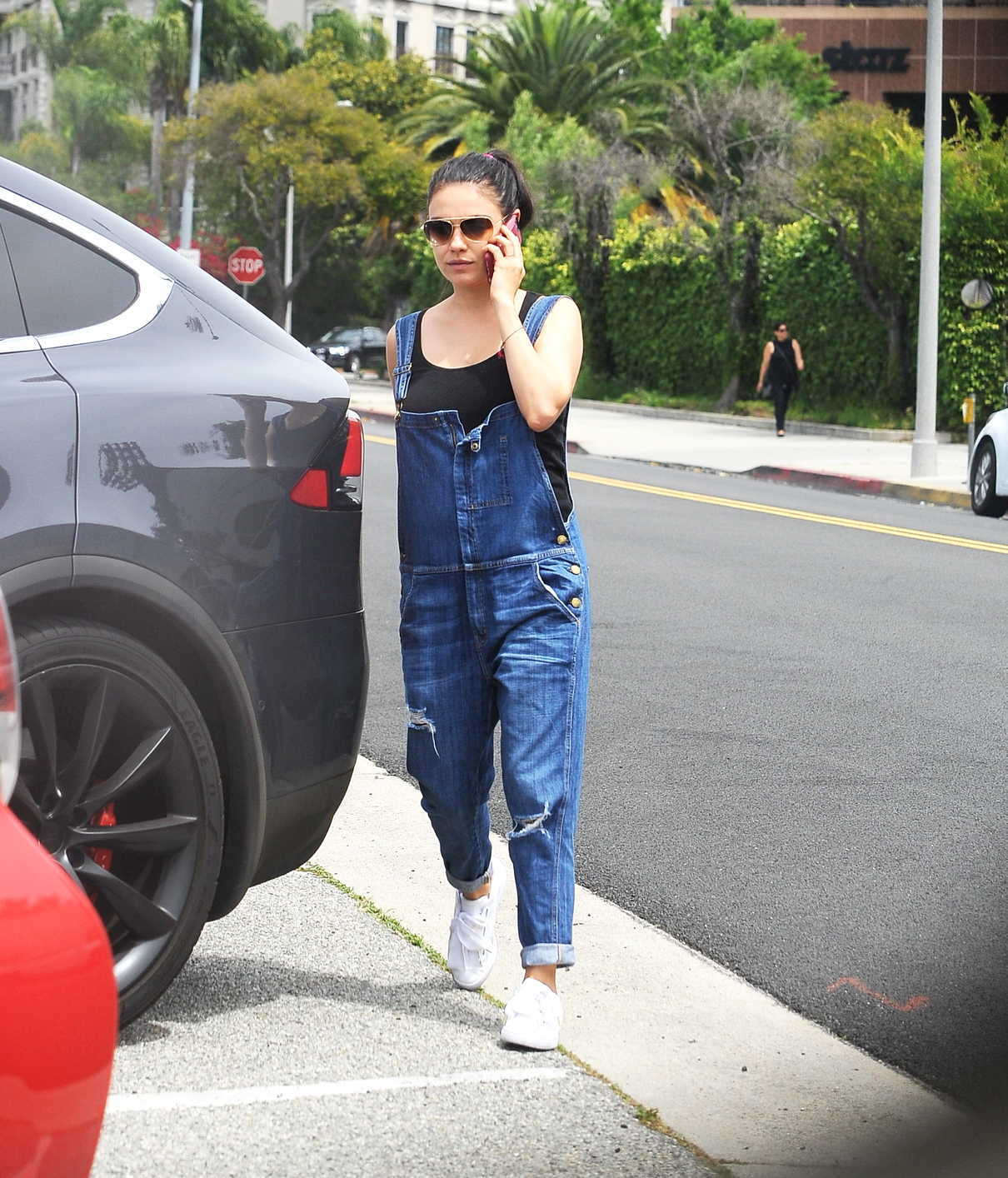 Mila Kunis Was Seen Out in Beverly Hills 04/27/2017-2