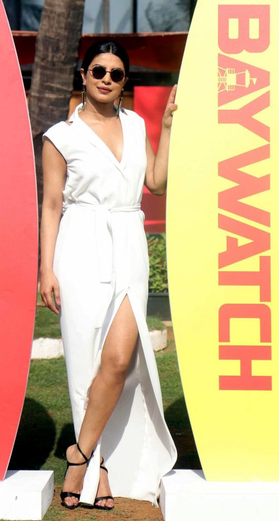 Priyanka Chopra Arrives at the Baywatch Press Conferencein Mumbai 04/26/2017-1