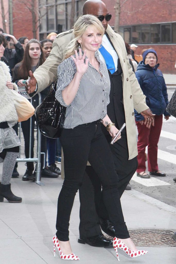 Sarah Michelle Gellar Was Seen Out in New York 04/03/2017-1