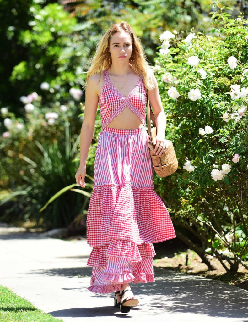 Suki Waterhouse Was Seen Out in West Hollywood 04/19/2017-1