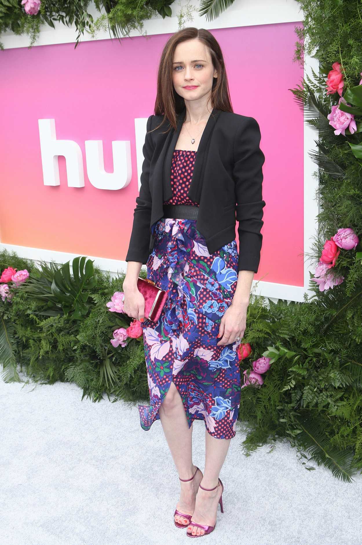 Alexis Bledel Attends the Hulu Upfront in NYC 05/03/2017-2