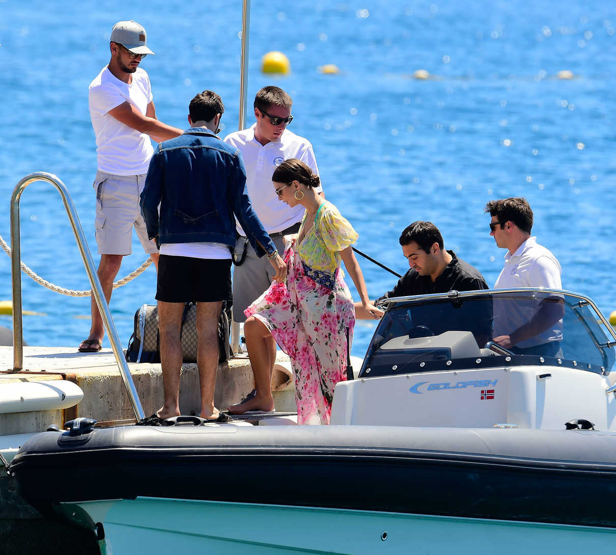 Emily Ratajkowski Arrives at Eden Rock Hotel in Cannes, France 05/17/2017-2