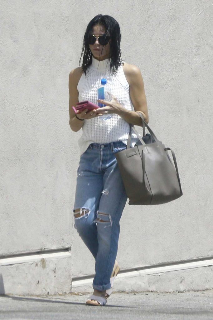 Jenna Dewan Was Seen Out in Los Angeles 05/05/2017-1