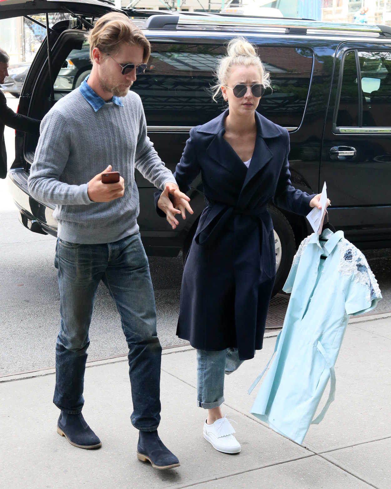 Kaley Cuoco Was Seen Out in New York City With Her Boyfriend Karl Cook 05/03/2017-4
