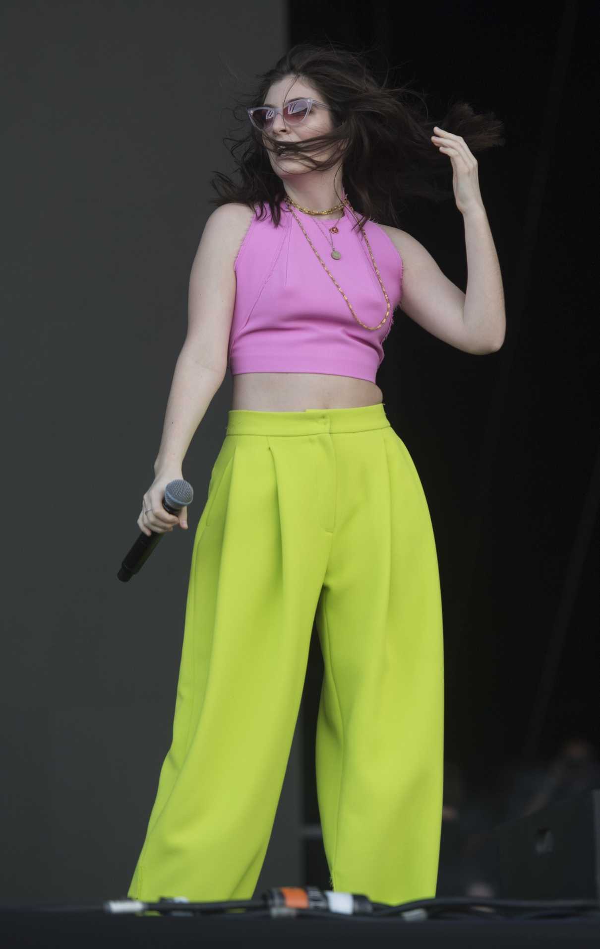 Lorde Performs at Radio 1's Big Weekend in Hull 05/27/2017-3