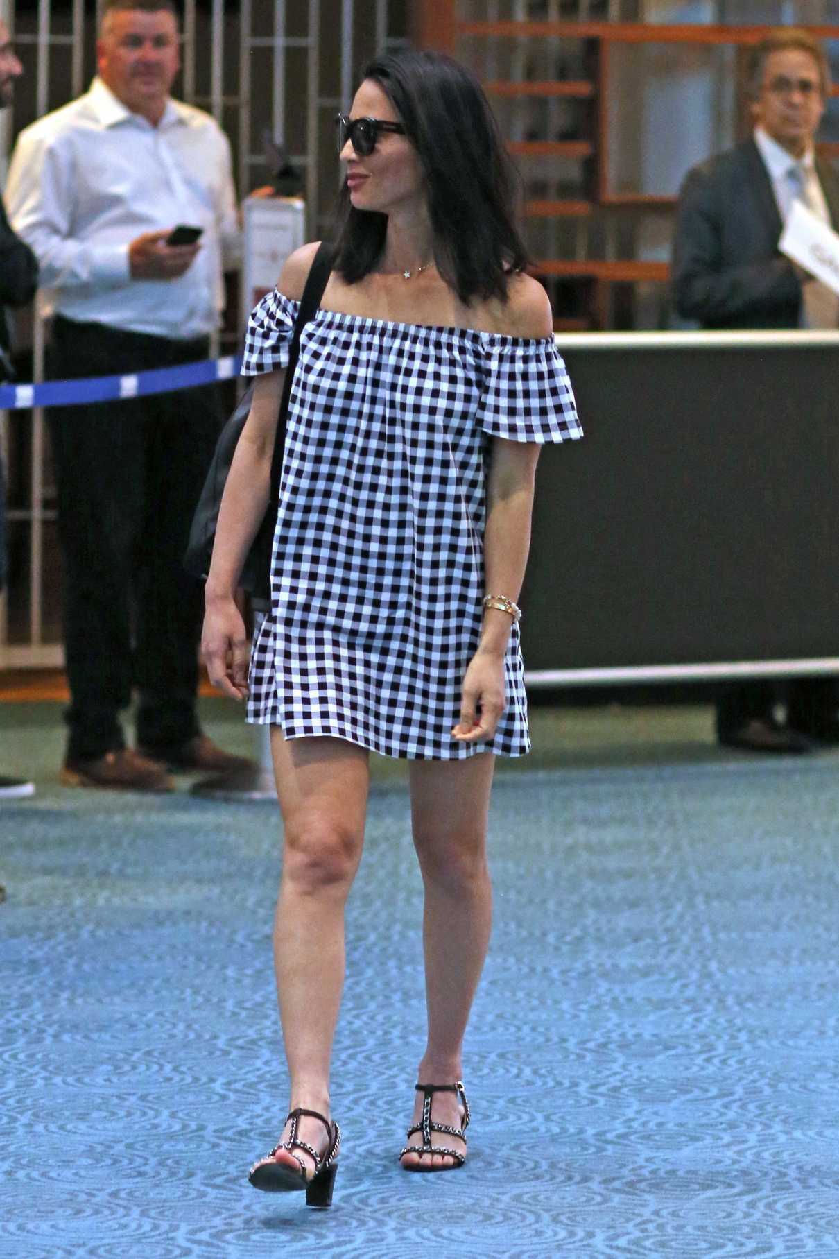 Olivia Munn Was Seen Out in Vancouver 05/28/2017-5