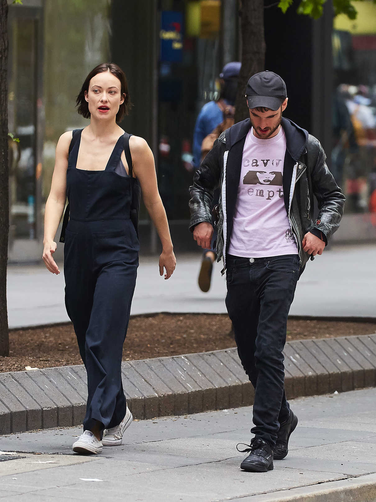 Olivia Wilde Was Seen With Tom Sturridge Out in New York 05/28/2017-3