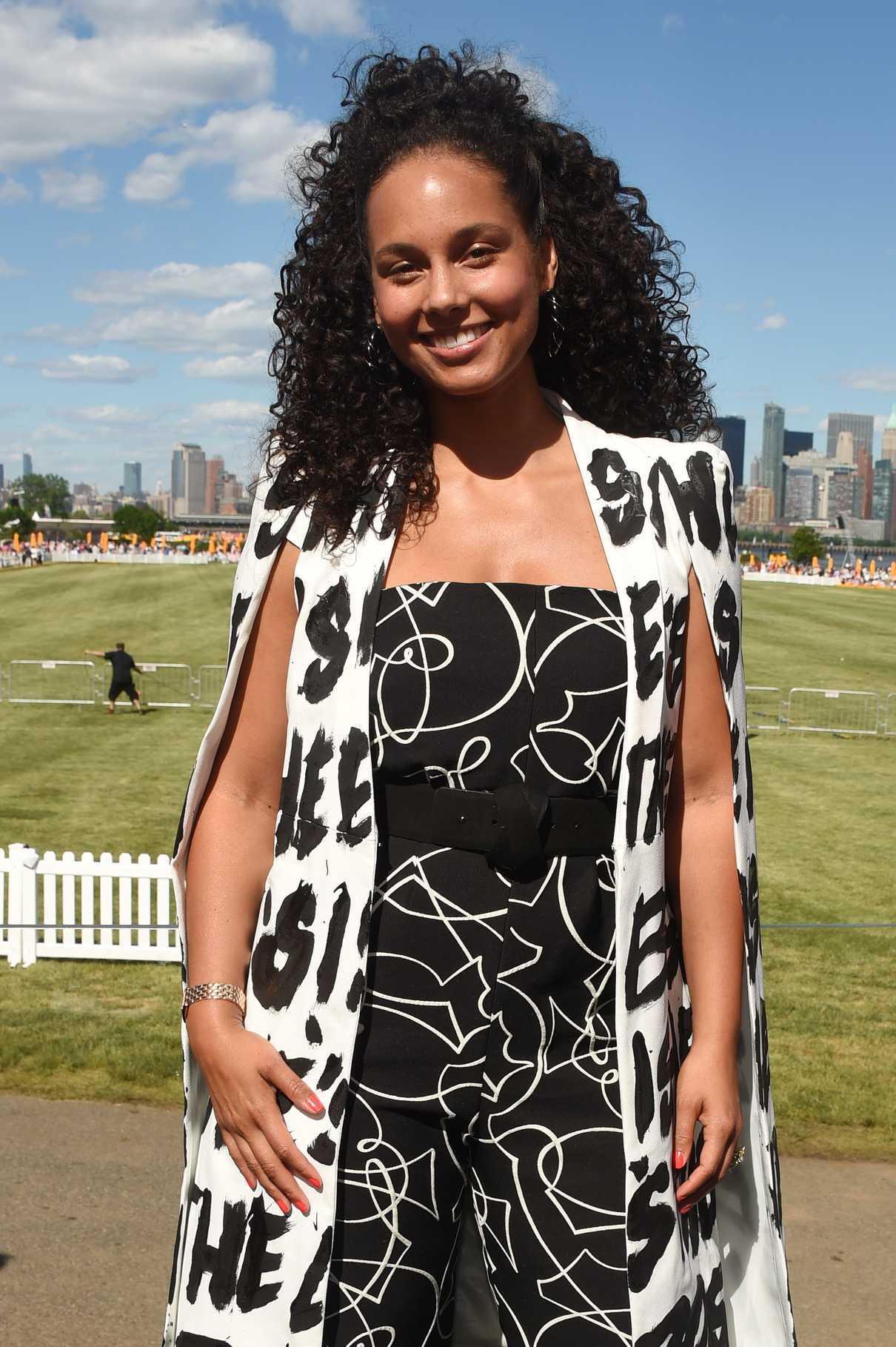 Alicia Keys at the Veuve Cliquot Polo Classic in Jersey City 06/03/2017-3