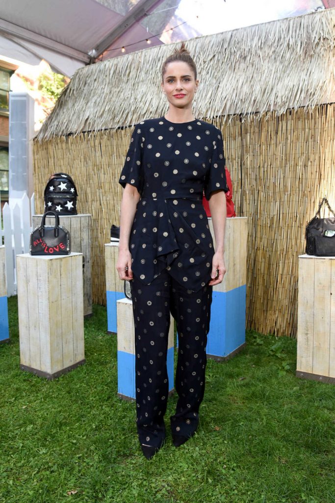 Amanda Peet at the Stella McCartney Resort 2018 Presentation in New York 06/07/2017-1