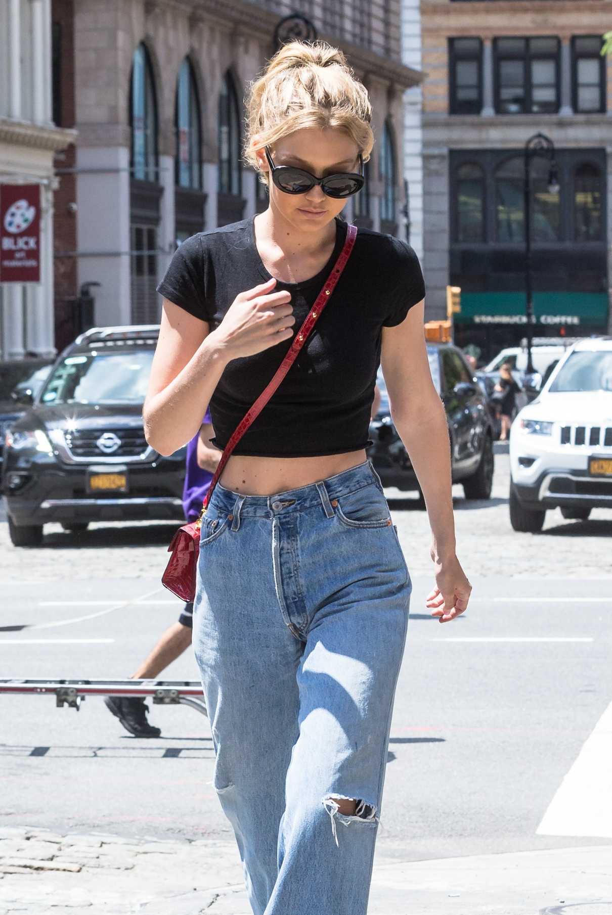 Gigi Hadid Was Seen Out in NY 06/28/2017-4