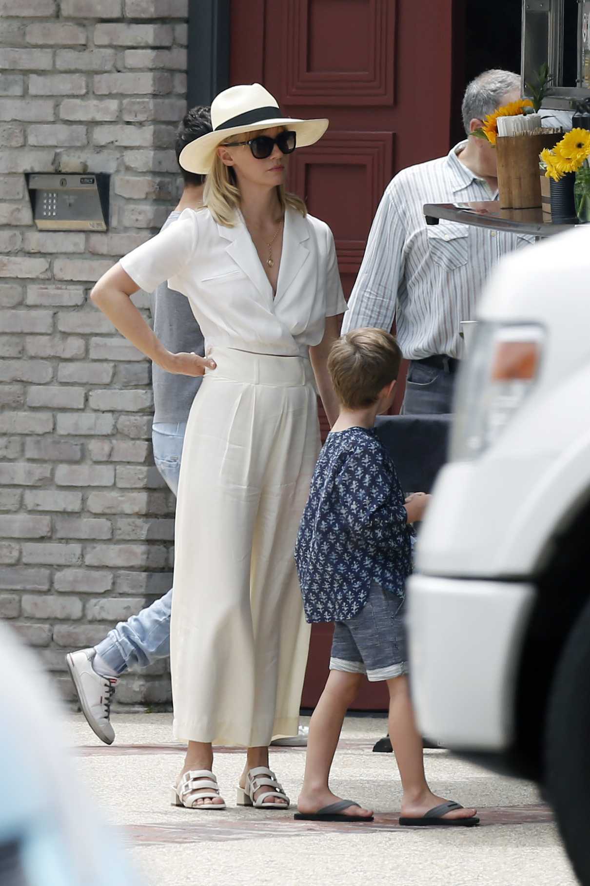 January Jones Was Seen Out in Malibu 06/18/2017-2