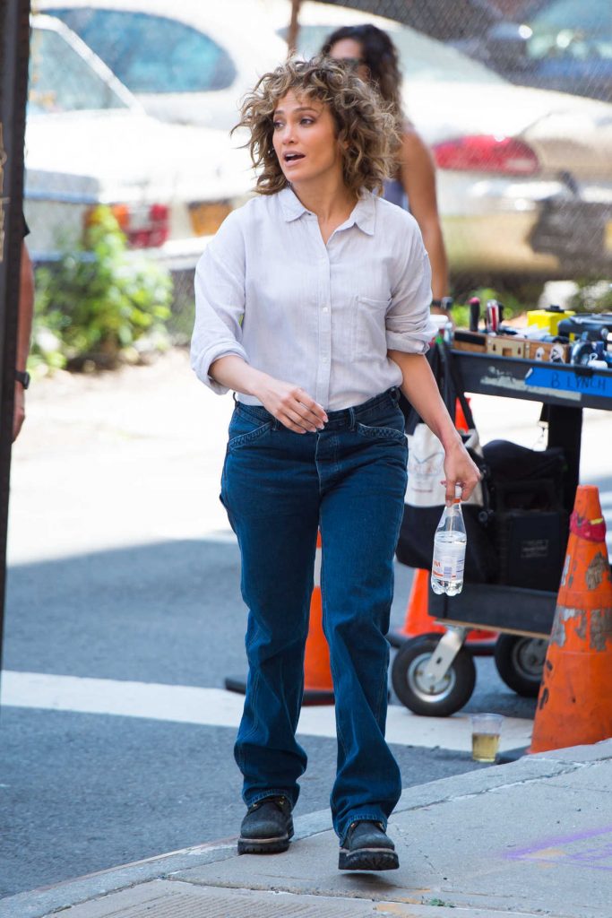 Jennifer Lopez on the Set of Shades of Blue in Brooklyn 06/19/2017-1