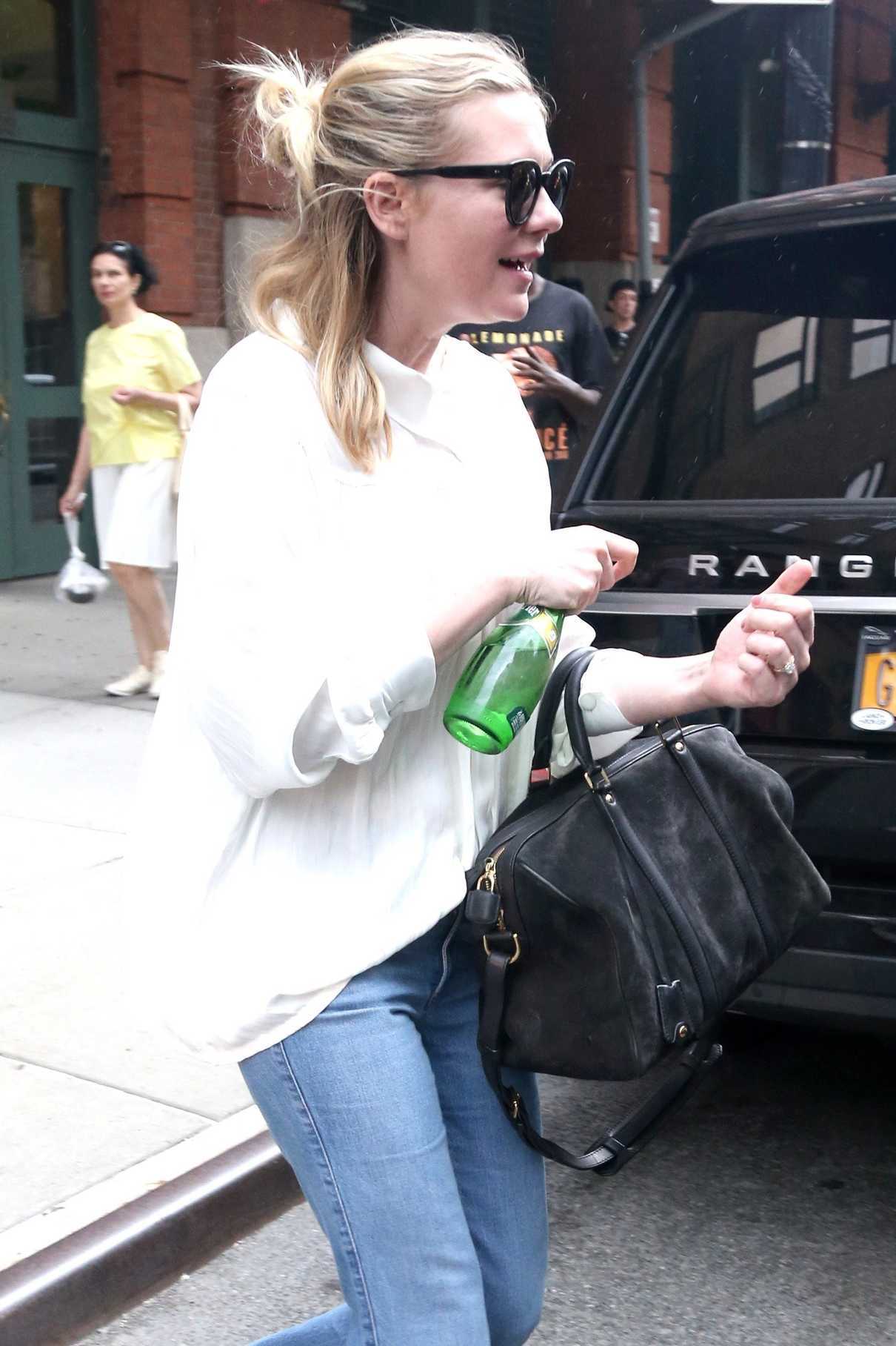 Kirsten Dunst Leaves Her Hotel in New York 06/23/2017-4