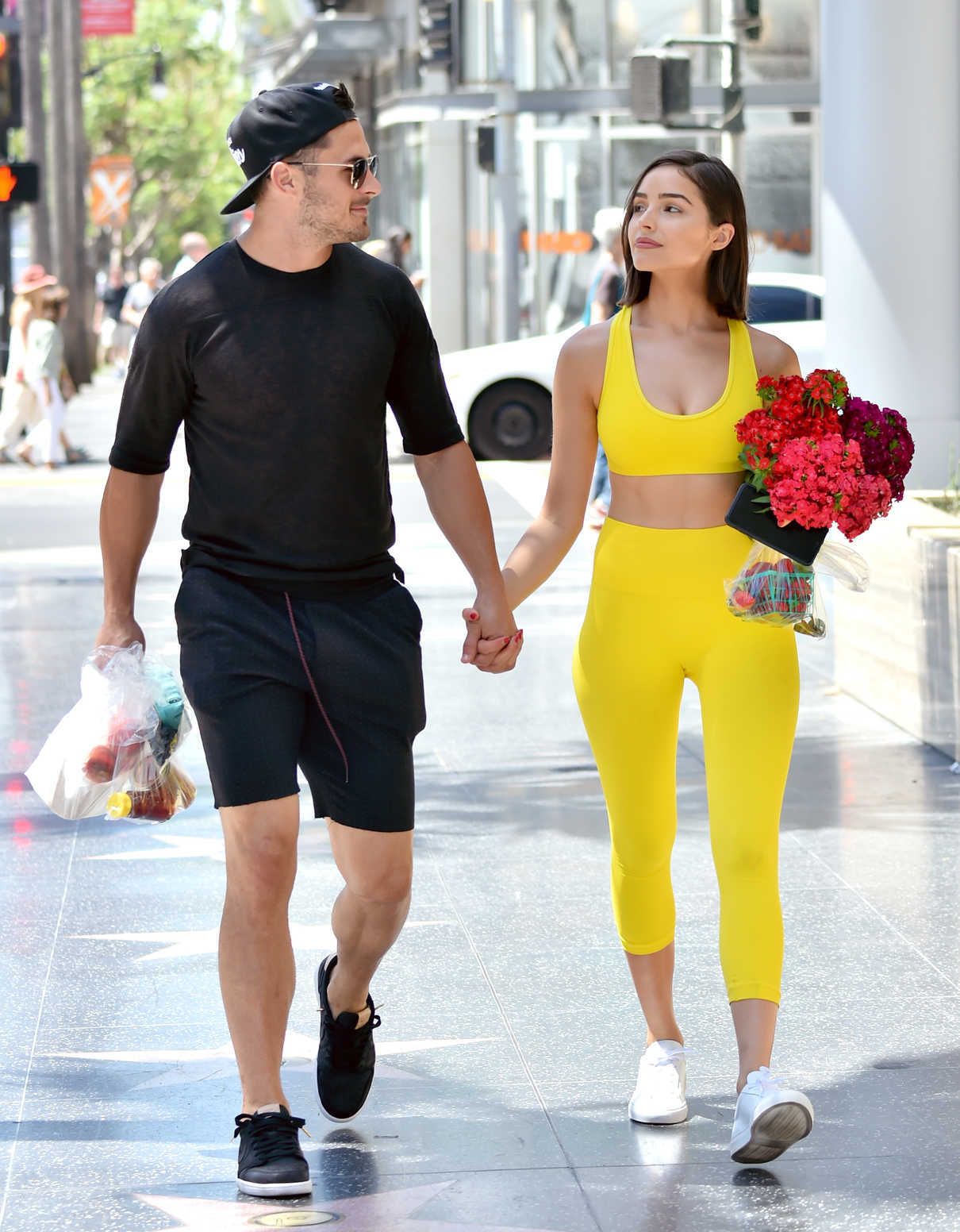 Olivia Culpo Was Seen at a Farmer's Market in Los Angeles With Her Boyfriend Danny Amendola 06/27/2017-5