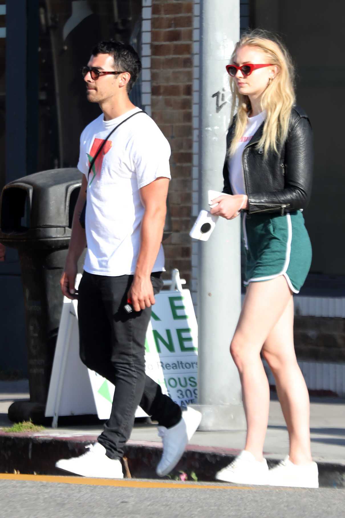 Sophie Turner Was Seen Out in Venice With Joe Jonas 06/11/2017-3