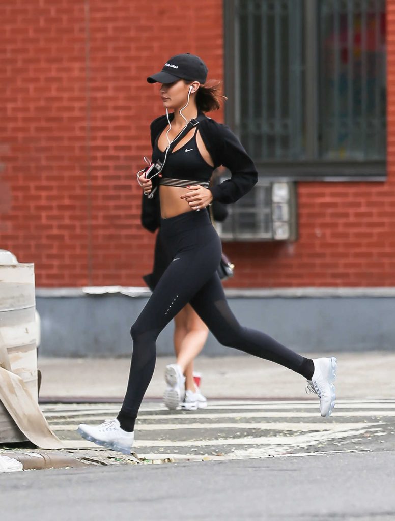 Bella Hadid Out for a Jog in NYC 07/24/2017-1