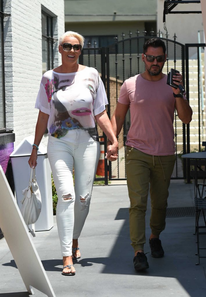 Brigitte Nielson Goes Out to a Lunch With a Friend in Los Angeles 07/06/2017-1