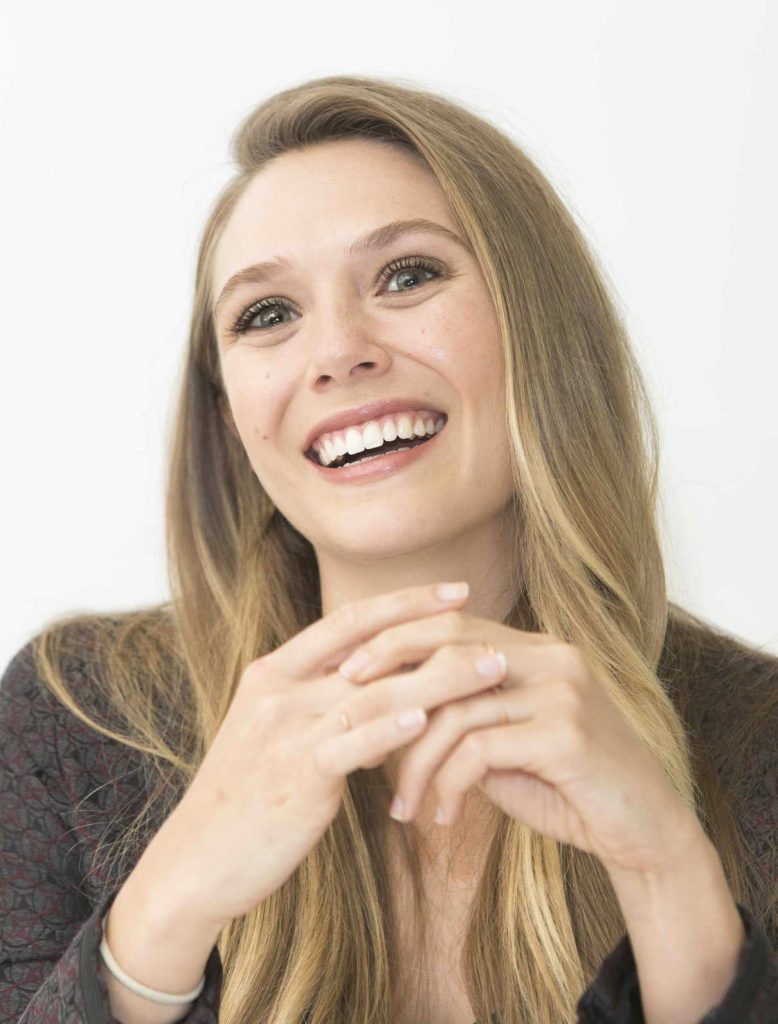 Elizabeth Olsen at Wind River Photocall in LA 07/26/2017-5 – LACELEBS.CO