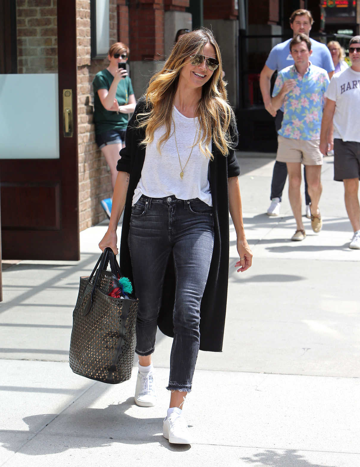 Heidi Klum Leaves Her Hotel in New York City 07/15/2017-2