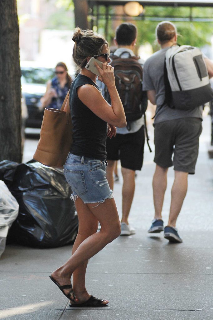 Jennifer Aniston Speaks on the Phone in New York City 07/18/2017-1