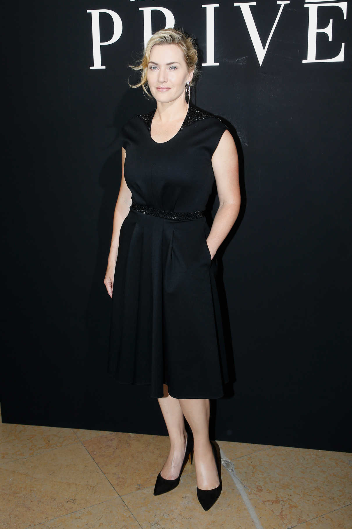 Kate Winslet Attends the Giorgio Armani Prive Show During the Haute Couture Fashion Week in Paris 07/04/2017-2