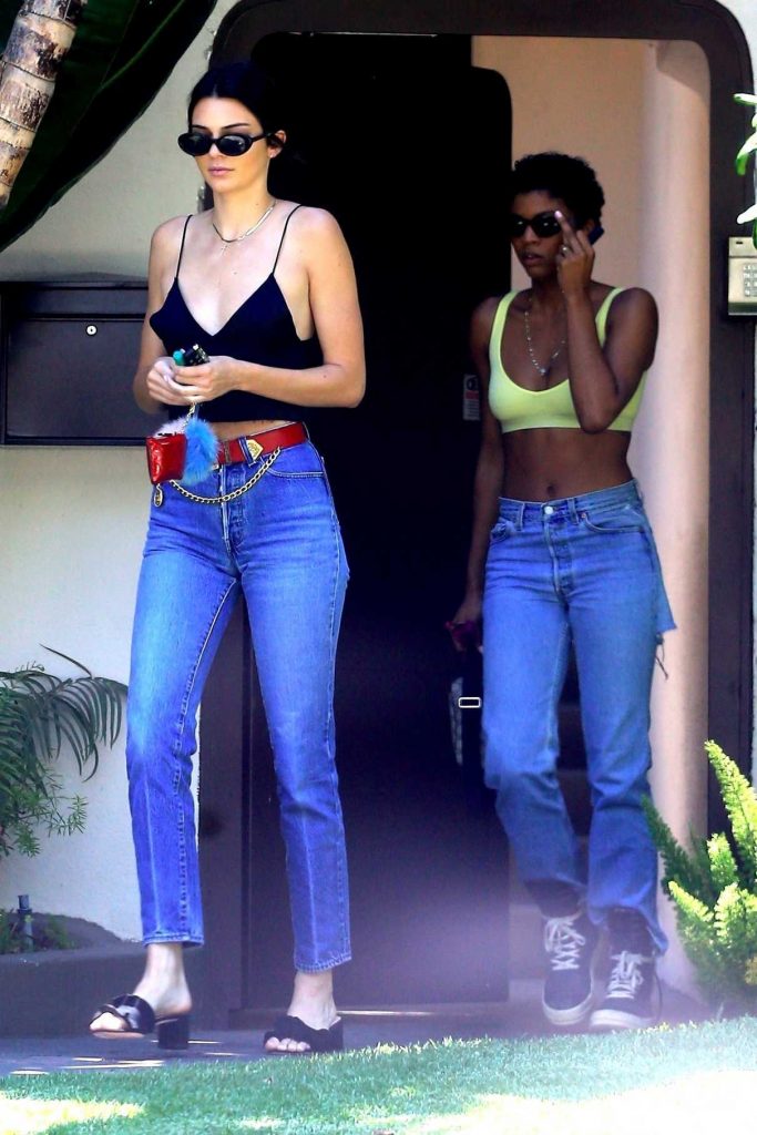 Kendall Jenner Visits a Friend in Beverly Hills 07/14/2017-1
