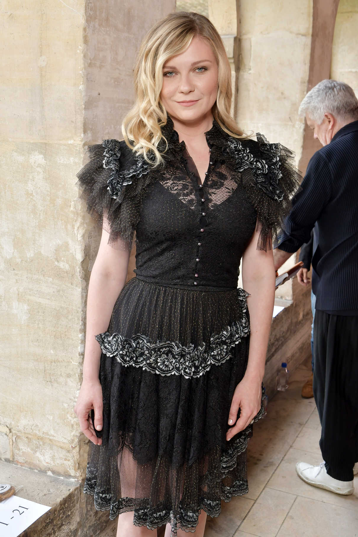 The 35-year-old actress Kirsten Dunst, who starred with Tobey Maguire in “Spiderman”, at the Rodarte Show during the Haute Couture Fashion Week in Paris.-2