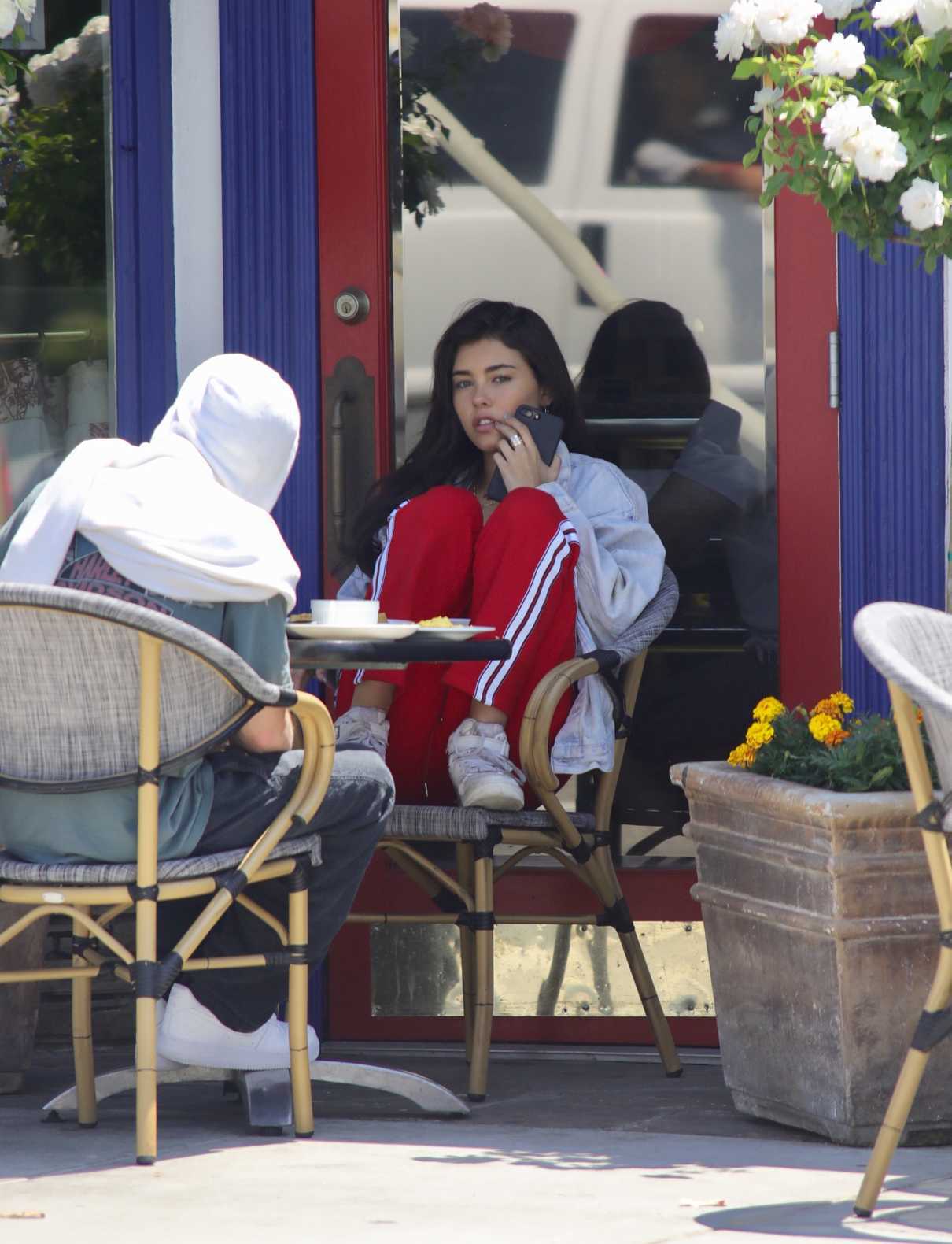 Madison Beer Has a Breakfast in LA 07/05/2017-2