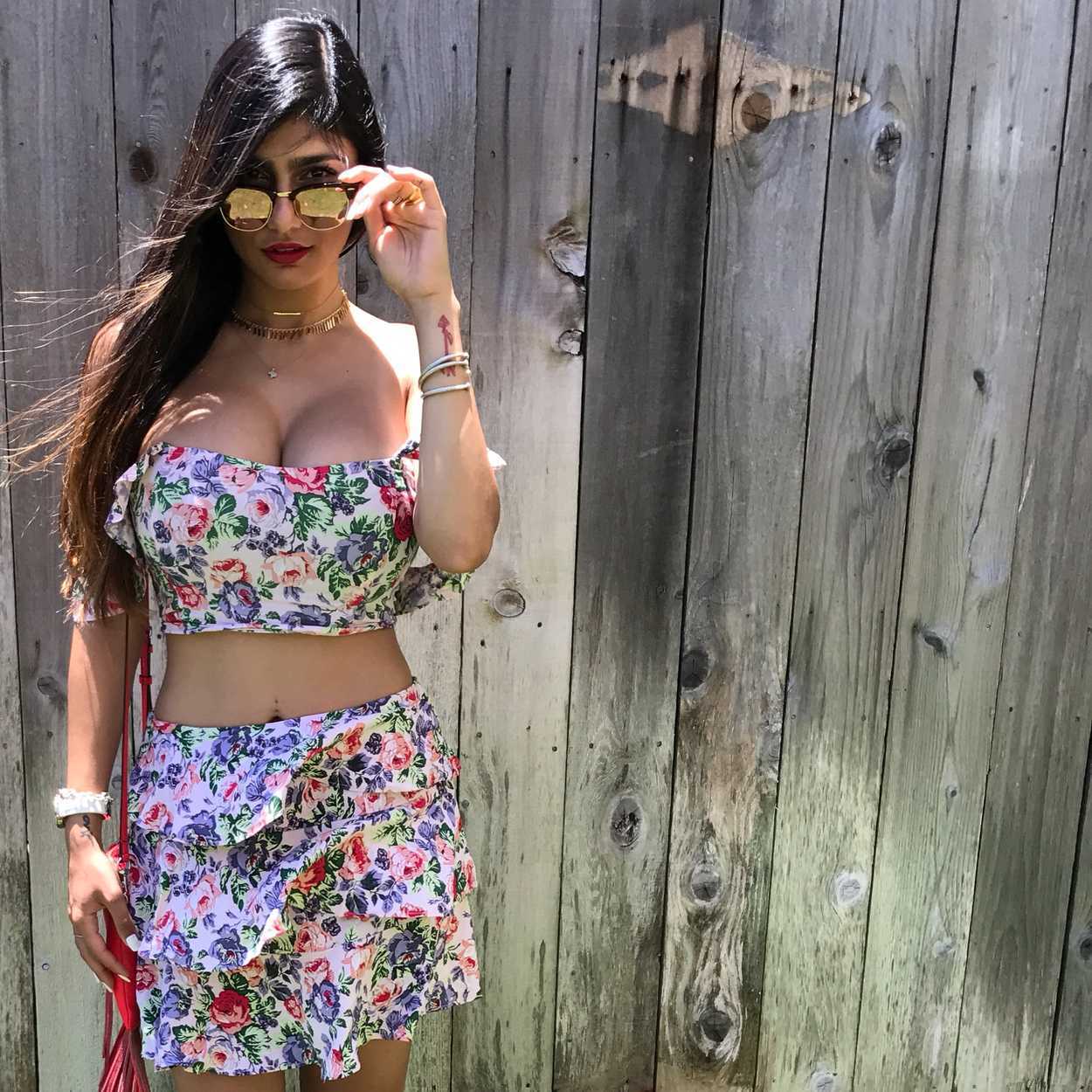 Mia Khalifa Dove Straight Into Twitch and She Isn't Looking Back-2