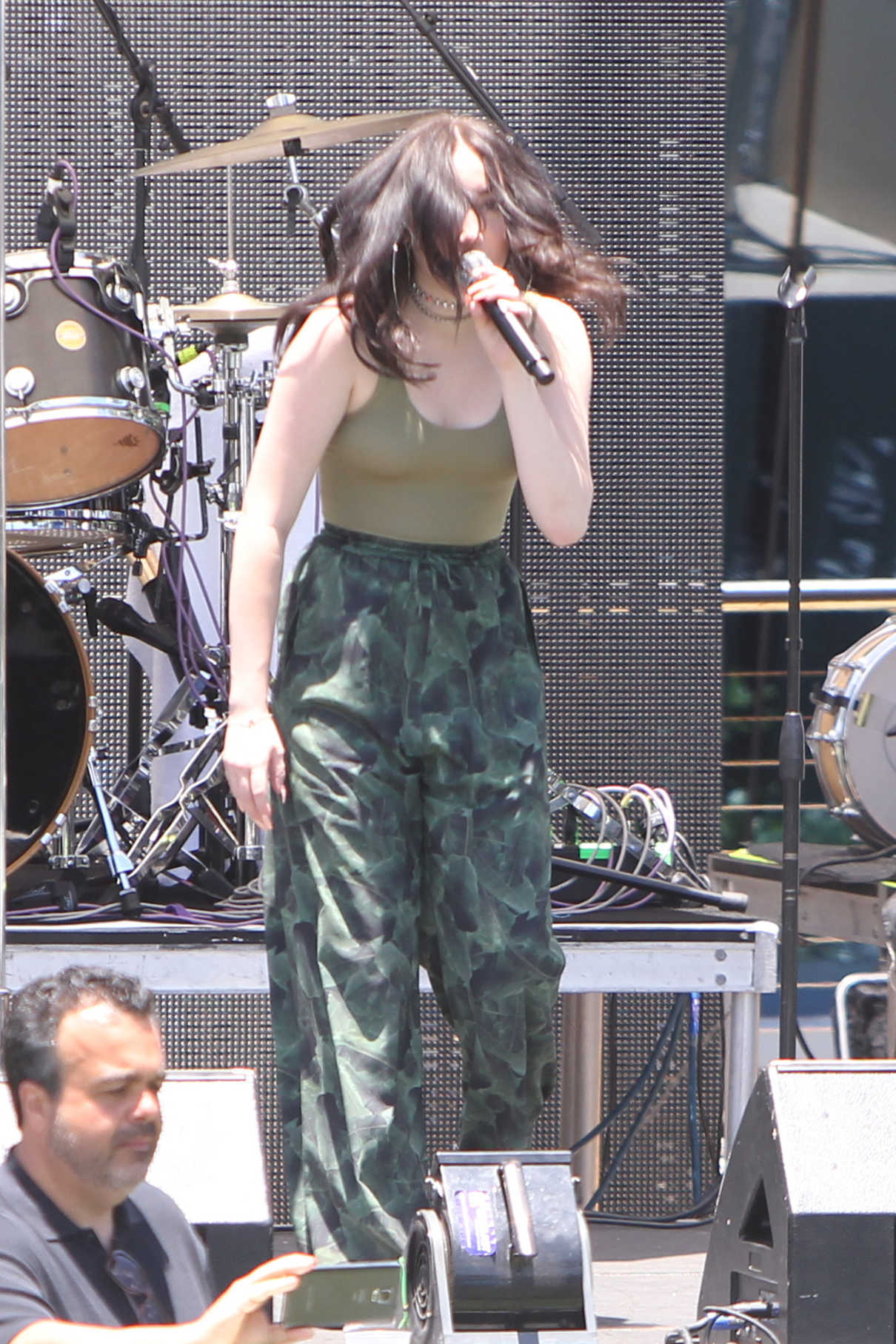 Noah Cyrus Rehearsing for the Mackapoolooza at the Fontainebleau Hotel in Miami 07/15/2017-2