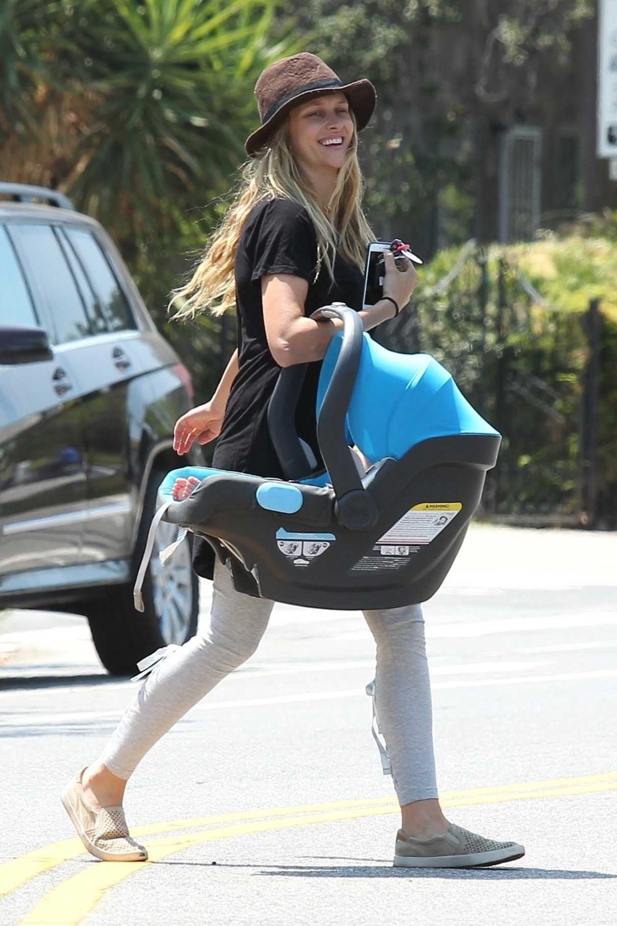 Teresa Palmer Was Seen Out in Studio City 07/12/2017-2