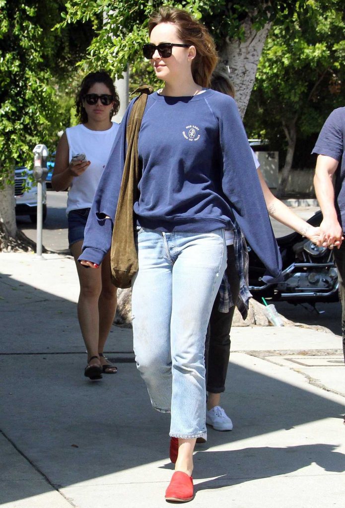 Dakota Johnson Was Seen Out in in Los Angeles 08/22/2017-1