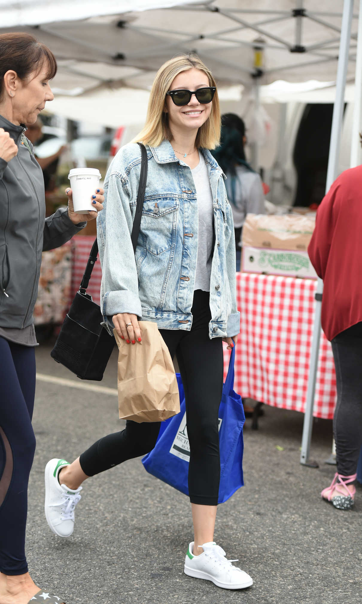 Genevieve Hannelius Shows a New Hairstyle in Studio City 08/20/2017-2