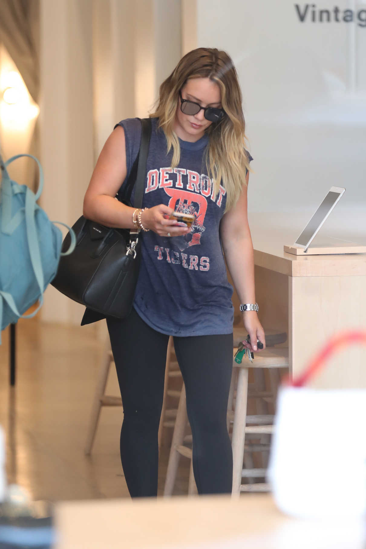 Hilary Duff Goes Shopping in West Hollywood 08/30/2017-3