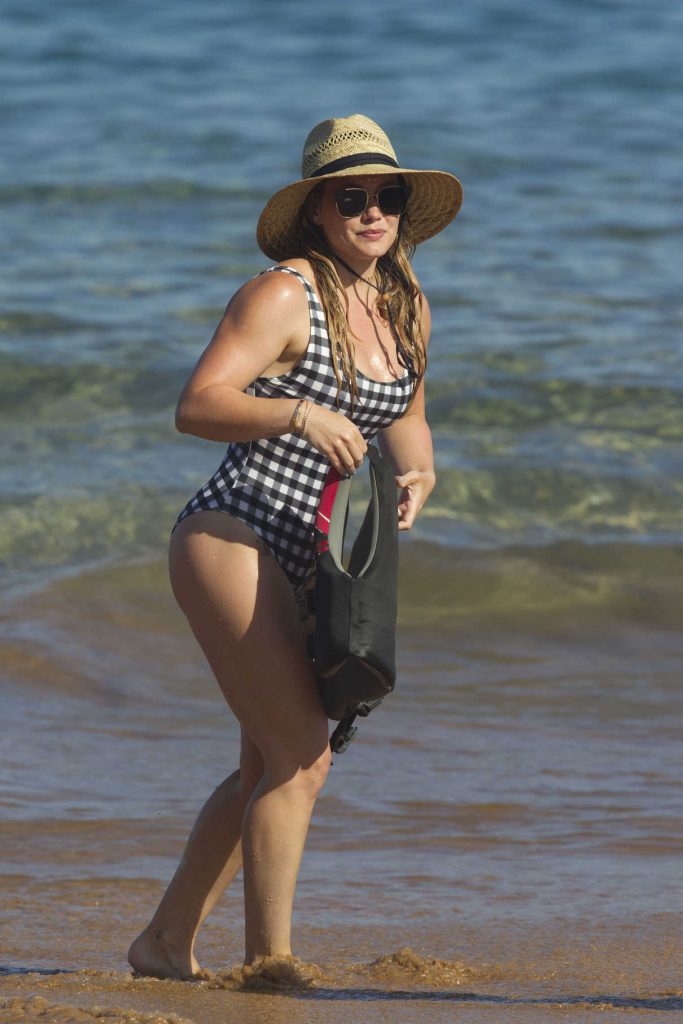 Hilary Duff Wears a Swimsuit at the Beach in Maui 08/02/2017-1