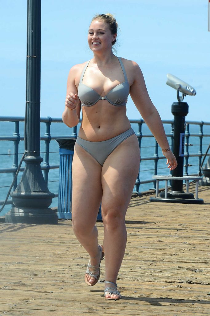 Iskra Lawrence Does a Bikini Photo Shoot in Santa Monica 08/15/2017-1