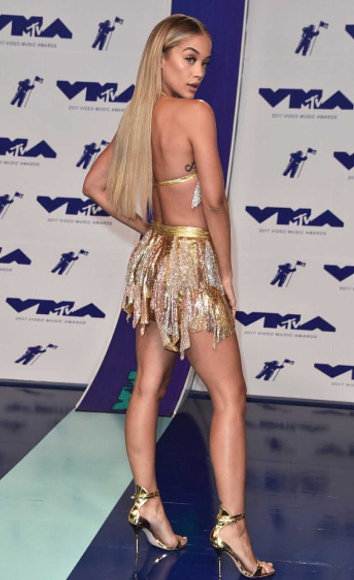 Jasmine Sanders at the 2017 MTV Video Music Awards in Los Angeles 08/27/2017-3