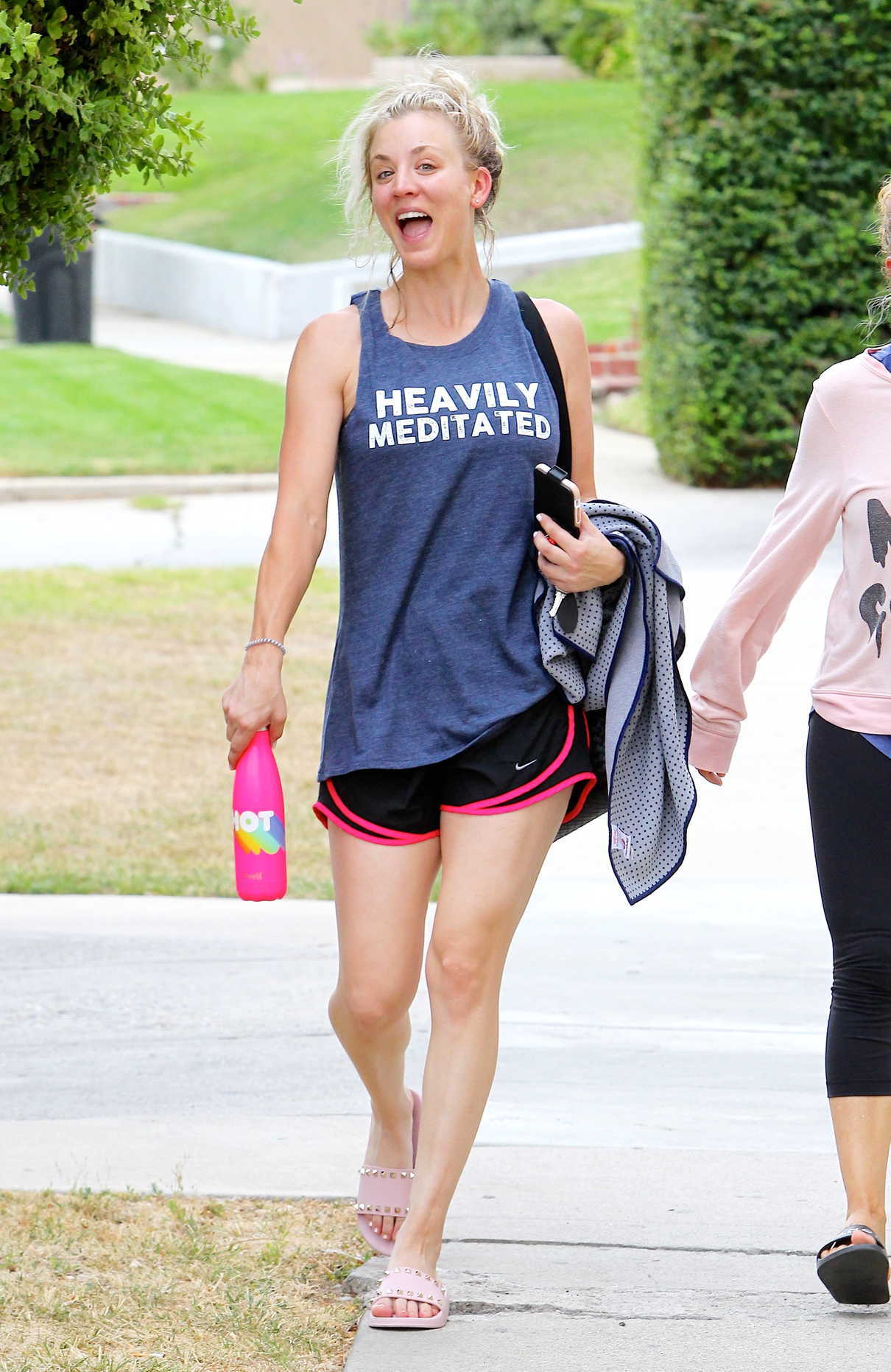 Kaley Cuoco Leaves Workout Session in a Park in LA 08/15/2017-3