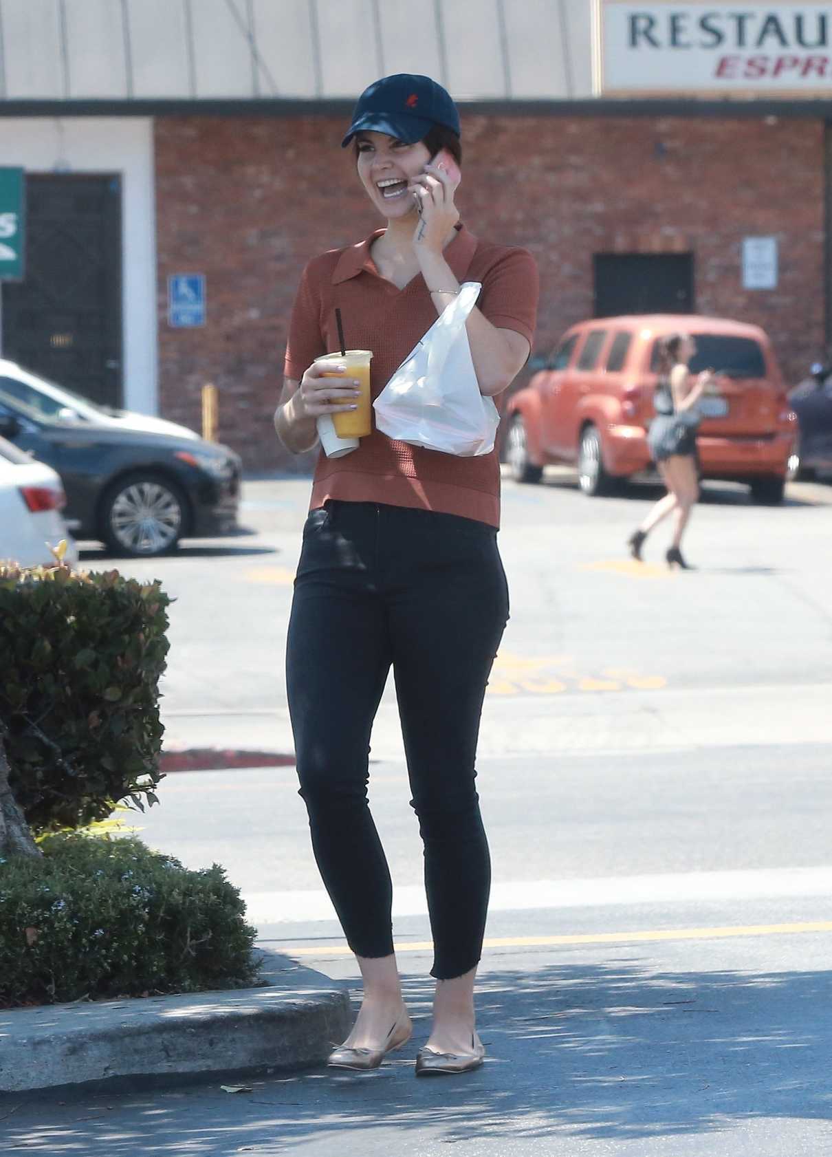 Lana del Rey Was Seen Out in Los Angeles 08/26/2017-2